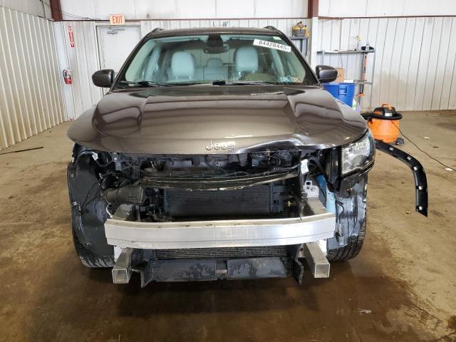 3C4NJDBB0JT202818 - 2018 JEEP COMPASS LATITUDE رمادي صورة 5