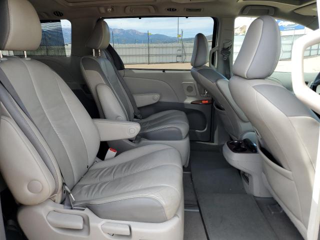 5TDYK3DC8BS019334 - 2011 TOYOTA SIENNA XLE ნაცრისფერი ფოტო 11