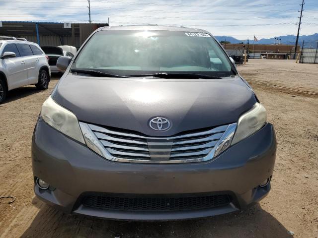 5TDYK3DC8BS019334 - 2011 TOYOTA SIENNA XLE ნაცრისფერი ფოტო 5