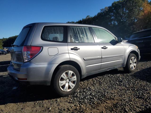 JF2SH61669H746623 - 2009 SUBARU FORESTER 2.5X Silber Foto 3