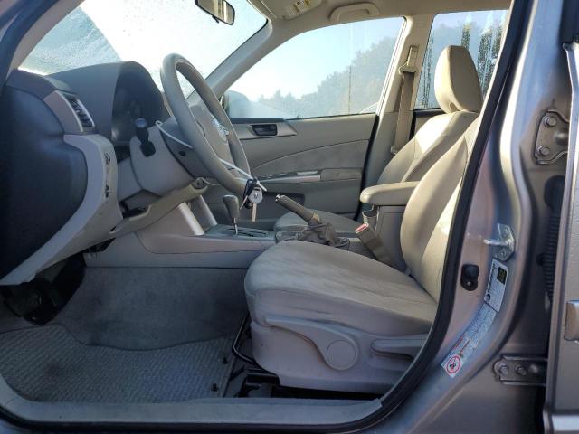 JF2SH61669H746623 - 2009 SUBARU FORESTER 2.5X Silber Foto 7