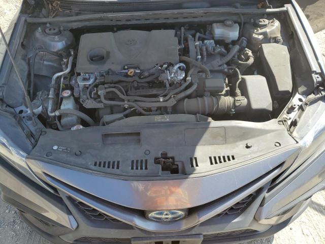 4T1G31AK0MU565015 - 2021 TOYOTA CAMRY SE GRAY photo 11