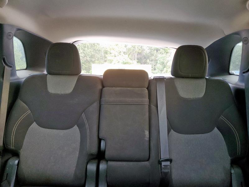 1C4PJLCB5JD574405 - 2018 JEEP CHEROKEE LATITUDE 银色 照片 10