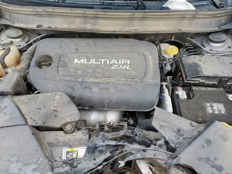 1C4PJLCB5JD574405 - 2018 JEEP CHEROKEE LATITUDE 银色 照片 12