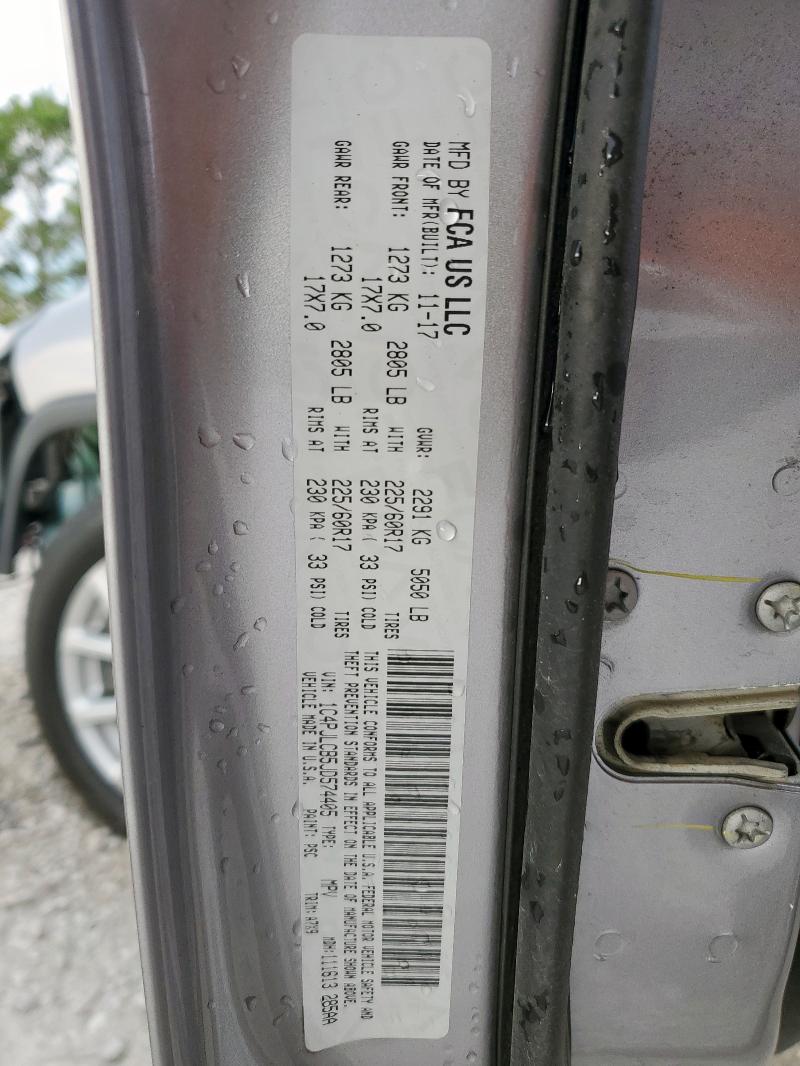 1C4PJLCB5JD574405 - 2018 JEEP CHEROKEE LATITUDE 银色 照片 13