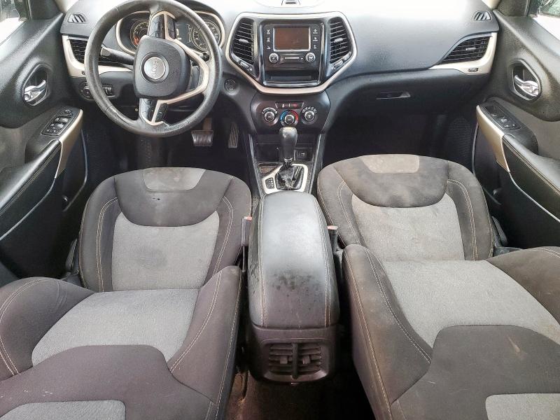 1C4PJLCB5JD574405 - 2018 JEEP CHEROKEE LATITUDE 银色 照片 8