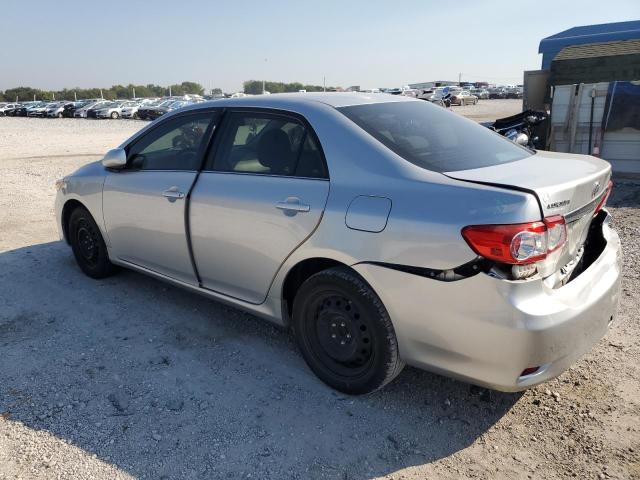 2T1BU4EE3DC013314 - 2013 TOYOTA COROLLA BASE Сріблястий фото 2