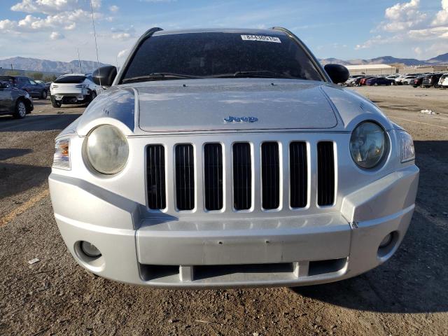 1J4NT5FB1AD641584 - 2010 JEEP COMPASS LIMITED Argent photo 5