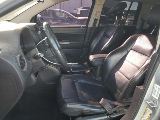 1J4NT5FB1AD641584 - 2010 JEEP COMPASS LIMITED Argent photo 7