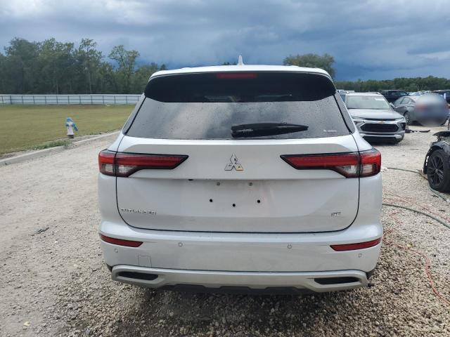 JA4J4VA8XRZ032077 - 2024 MITSUBISHI OUTLANDER SE WHITE photo 6