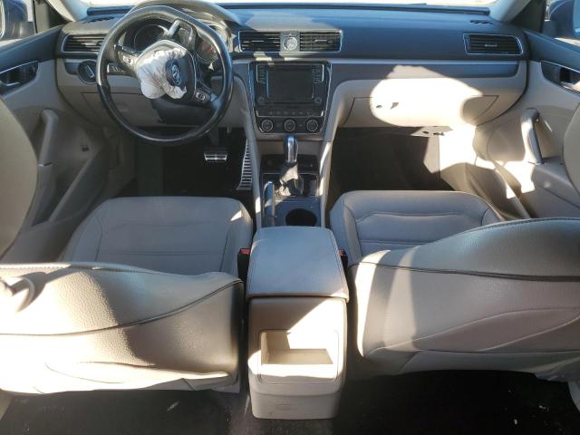 1VWDT7A38HC022863 - 2017 VOLKSWAGEN PASSAT R-LINE Blau Foto 8