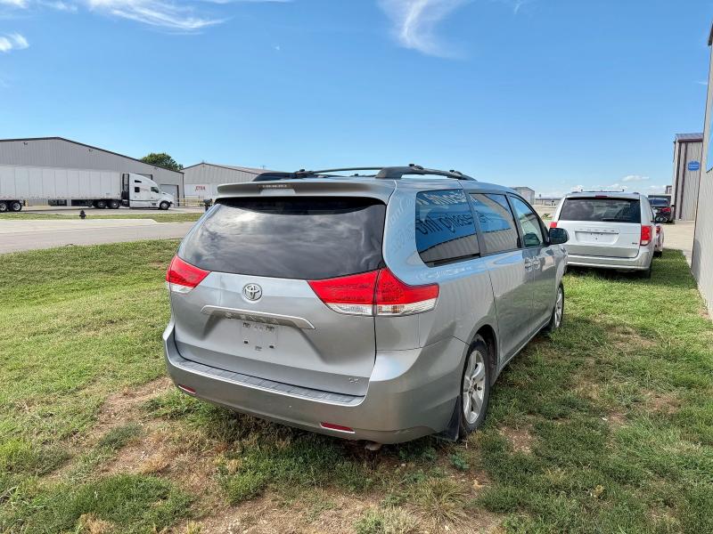 5TDKK3DC6BS153216 - 2011 TOYOTA SIENNA LE SILVER photo 4