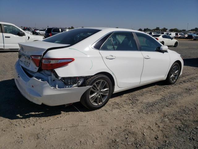 4T1BF1FKXHU413341 - 2017 TOYOTA CAMRY LE WHITE photo 3