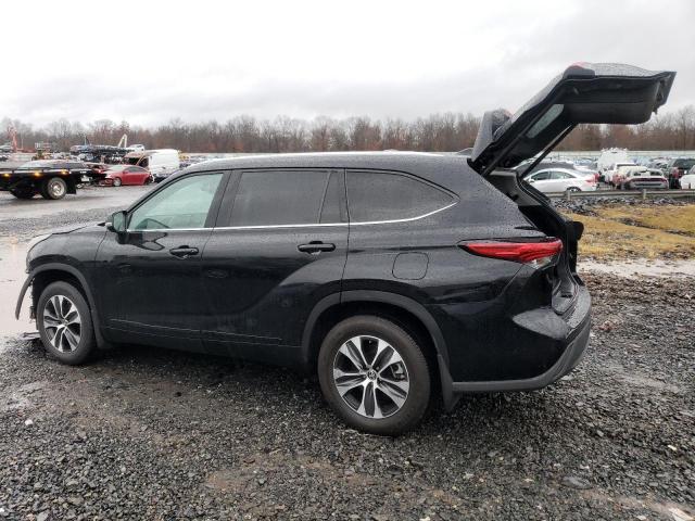 5TDGZRBH2NS587253 - 2022 TOYOTA HIGHLANDER XLE BLACK photo 2