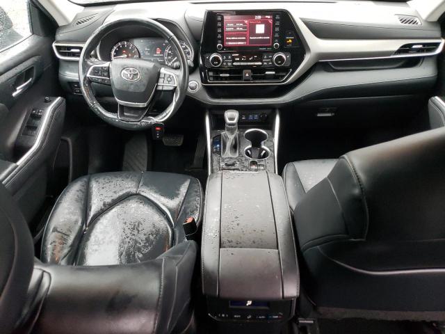 5TDGZRBH2NS587253 - 2022 TOYOTA HIGHLANDER XLE BLACK photo 8