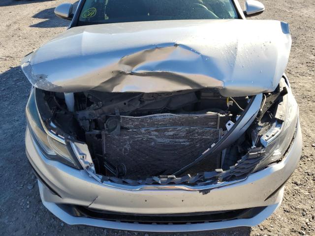 5XXGT4L33KG364644 - 2019 KIA OPTIMA LX 银色 照片 11