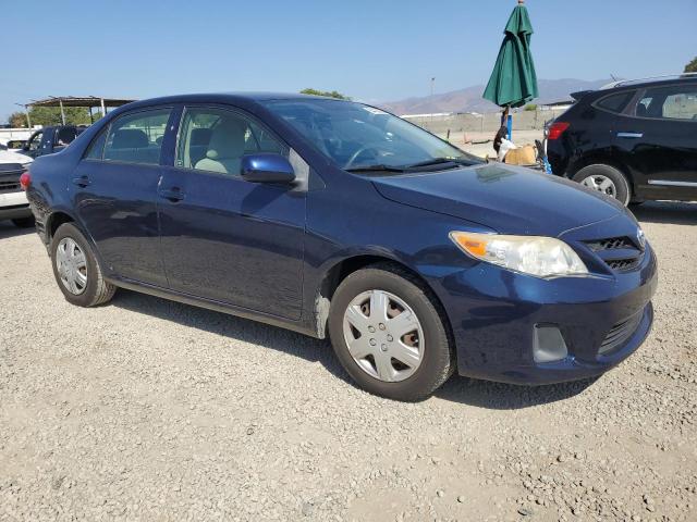 JTDBU4EE1DJ115523 - 2013 TOYOTA COROLLA BASE Niebieski zdjęcie 4