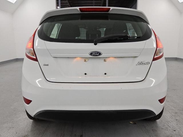 3FADP4EJ9HM136096 - 2017 FORD FIESTA SE WHITE photo 6