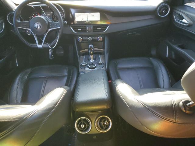 ZARFAEEN4H7557351 - 2017 ALFA ROMEO GIULIA TI Q4 BURGUNDY photo 8