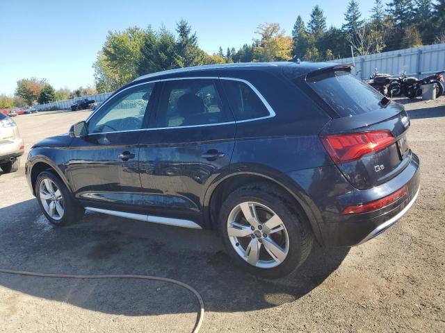 WA1CNAFY7J2031442 - 2018 AUDI Q5 PRESTIGE BLUE photo 2