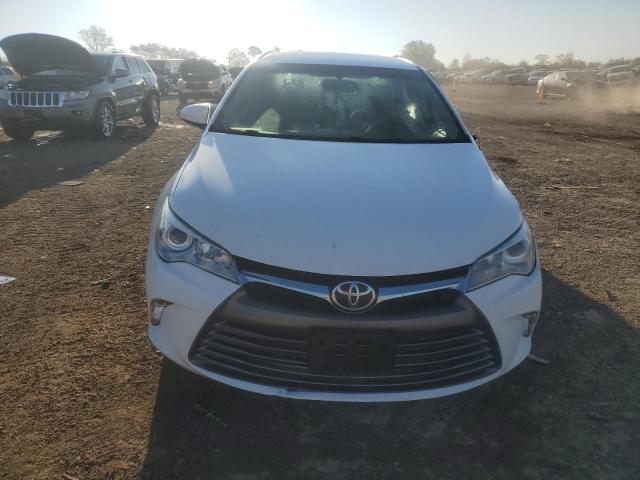 4T4BF1FK7FR464735 - 2015 TOYOTA CAMRY LE WHITE photo 5