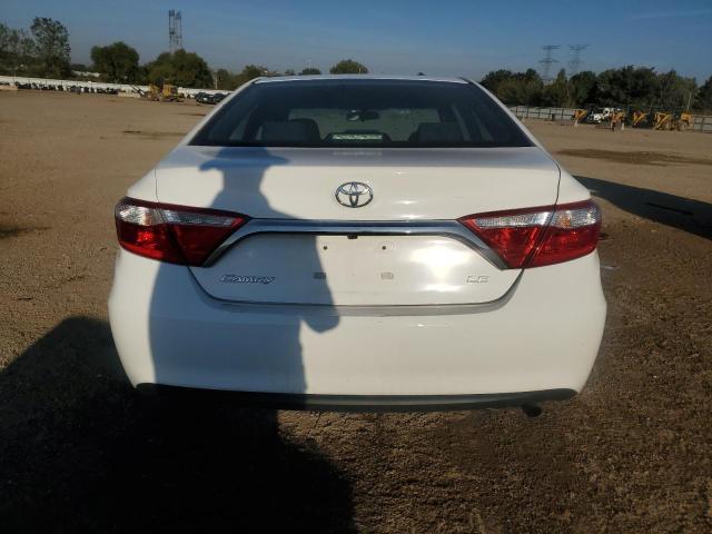 4T4BF1FK7FR464735 - 2015 TOYOTA CAMRY LE WHITE photo 6