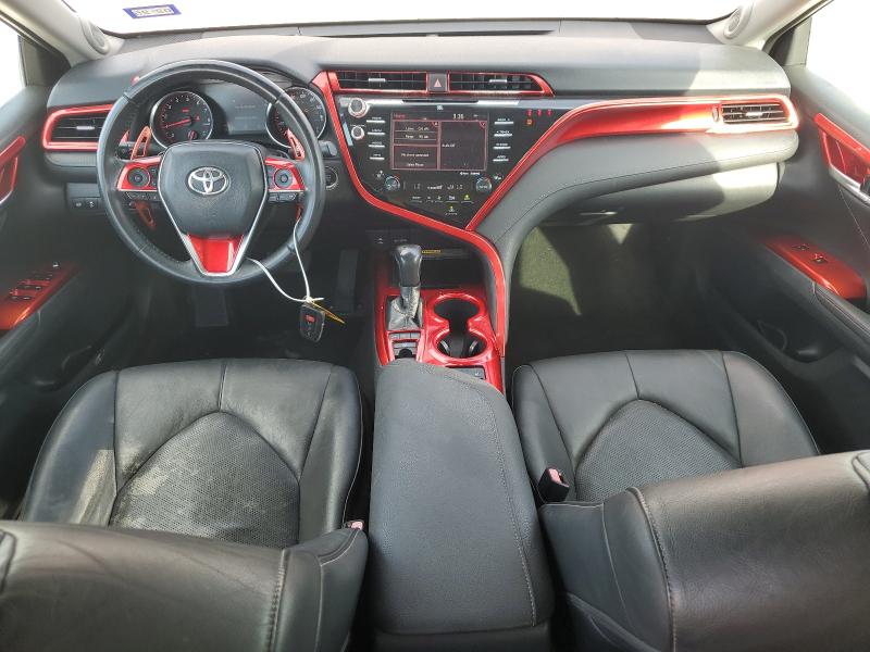 4T1BZ1HK7JU500768 - 2018 TOYOTA CAMRY XSE მუქწითელი ფოტო 8