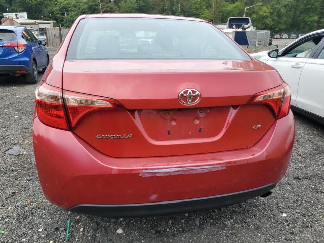 2T1BURHE5JC022732 - 2018 TOYOTA COROLLA L Rot Foto 6