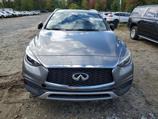 SJKCH5CR8JA052191 - 2018 INFINITI QX30 BASE فضي صورة 5