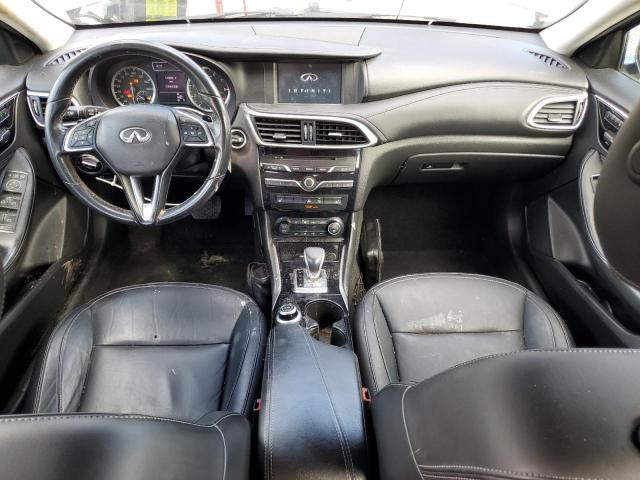 SJKCH5CR8JA052191 - 2018 INFINITI QX30 BASE فضي صورة 8