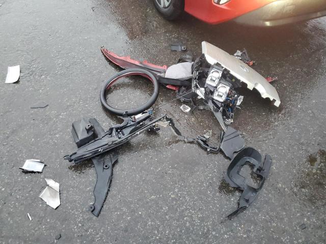 JTDKARFPXJ3087341 - 2018 TOYOTA PRIUS PRIM 红色 照片 12