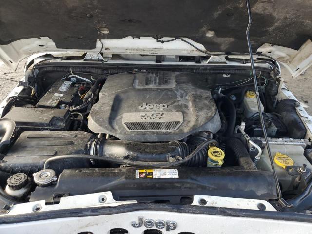 1C4HJWEG6CL205981 - 2012 JEEP WRANGLER U SAHARA WHITE photo 11