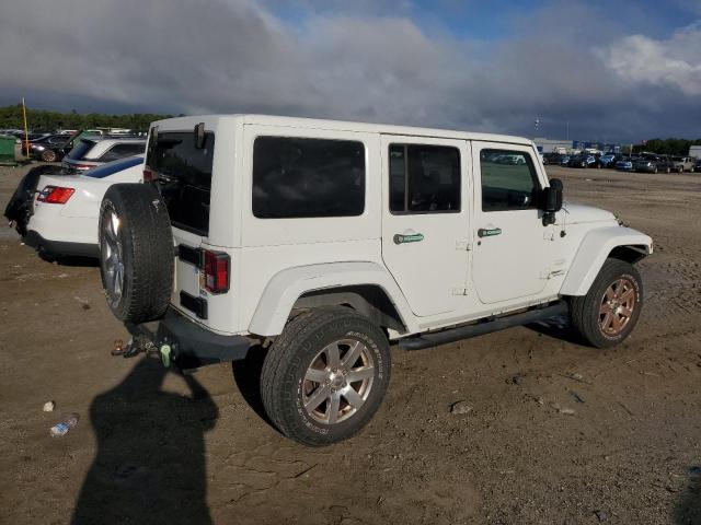 1C4HJWEG6CL205981 - 2012 JEEP WRANGLER U SAHARA WHITE photo 3
