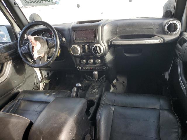 1C4HJWEG6CL205981 - 2012 JEEP WRANGLER U SAHARA WHITE photo 8