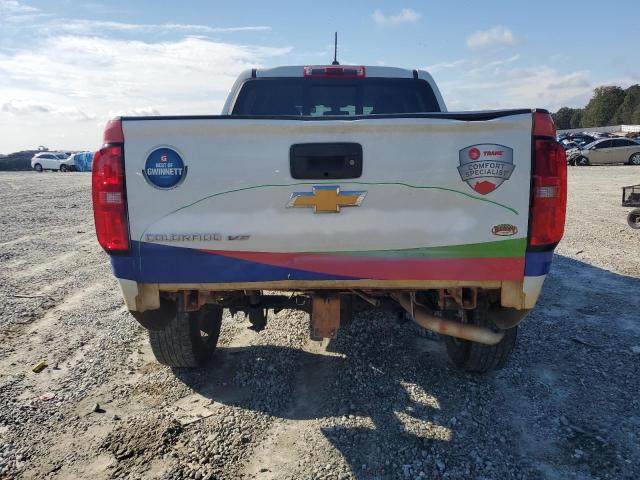 1GCGTEEN1J1318910 - 2018 CHEVROLET COLORADO ZR2 WHITE photo 6