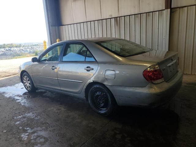 4T1BE32K25U541671 - 2005 TOYOTA CAMRY LE SILVER photo 2