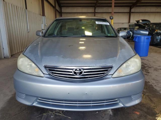 4T1BE32K25U541671 - 2005 TOYOTA CAMRY LE SILVER photo 5