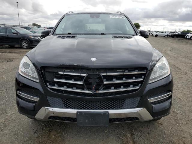 4JGDA5JB2FA440912 - 2015 MERCEDES-BENZ ML 350 შავი ფოტო 5
