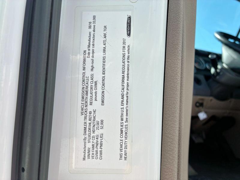 1FUJGLDR1HLJB2749 - 2017 FREIGHTLINER CASCADIA 1 Blanco foto 10