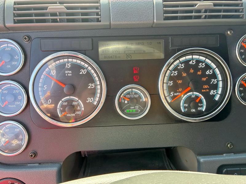 1FUJGLDR1HLJB2749 - 2017 FREIGHTLINER CASCADIA 1 Blanco foto 8