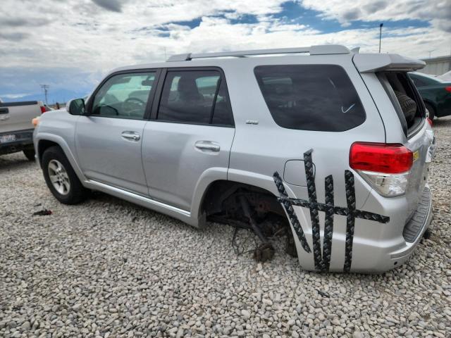 JTEBU5JR9B5068600 - 2011 TOYOTA 4RUNNER SR5 SILVER photo 2