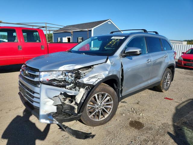 2019 TOYOTA HIGHLANDER SE, 