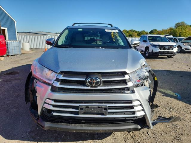 5TDJZRFH4KS593115 - 2019 TOYOTA HIGHLANDER SE ვერცხლისფერი ფოტო 5