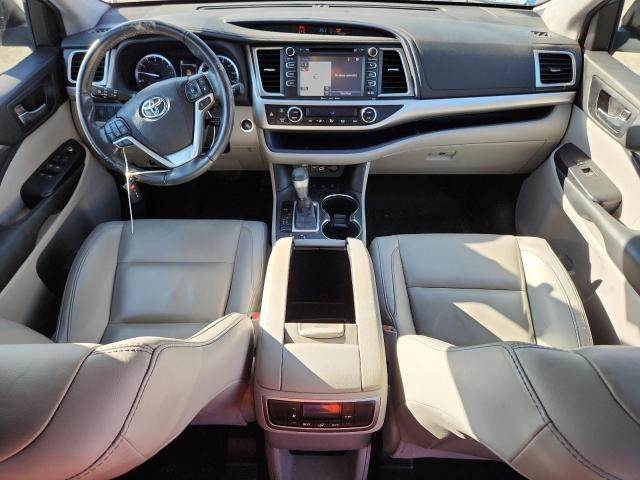 5TDJZRFH4KS593115 - 2019 TOYOTA HIGHLANDER SE ვერცხლისფერი ფოტო 8