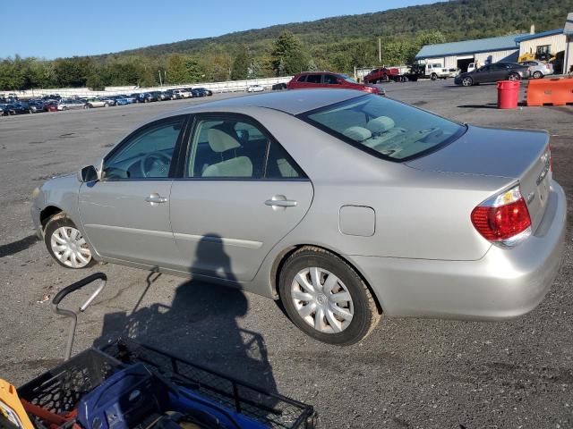 4T1BE30K36U165776 - 2006 TOYOTA CAMRY LE SILVER photo 2