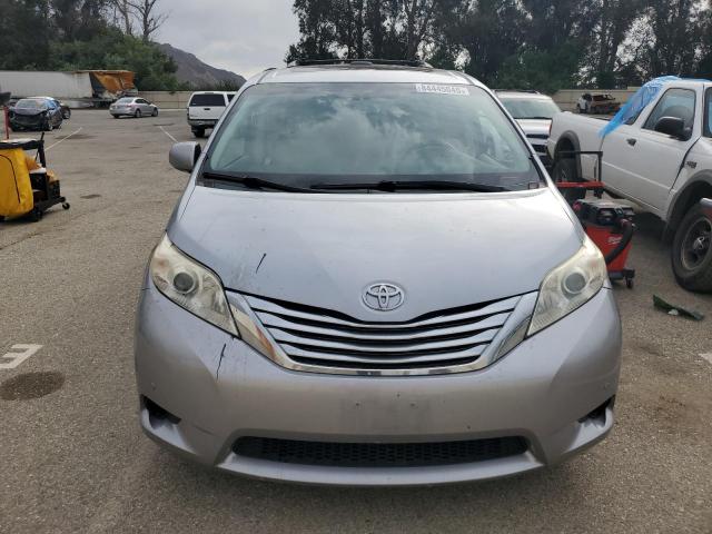 5TDDK3DC4CS040195 - 2012 TOYOTA SIENNA XLE SILVER photo 5