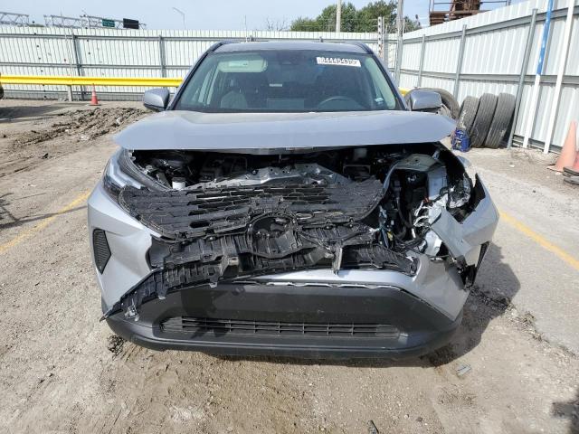 2T3P1RFV7SW542827 - 2025 TOYOTA RAV4 XLE 银色 照片 5