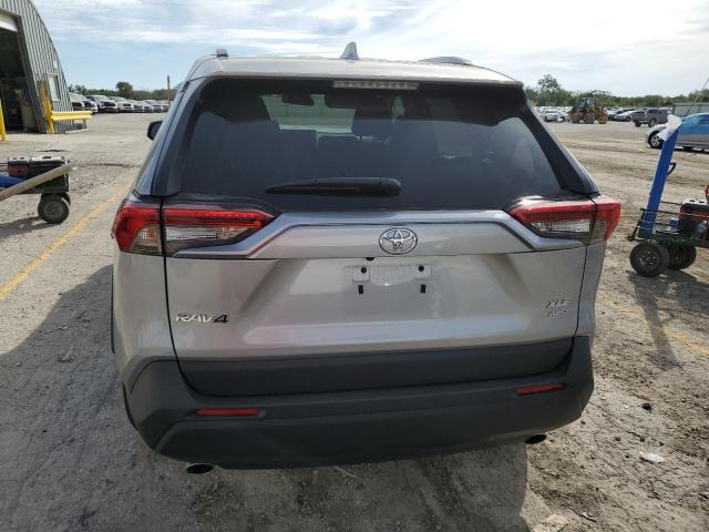 2T3P1RFV7SW542827 - 2025 TOYOTA RAV4 XLE 银色 照片 6