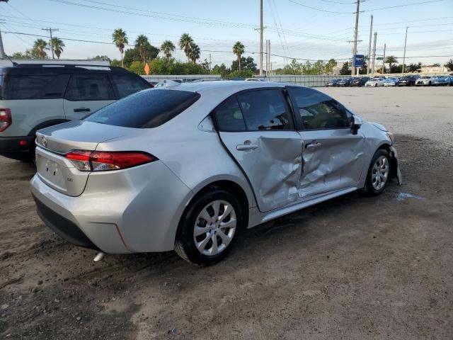 5YFB4MDE2SP320357 - 2025 TOYOTA COROLLA LE Сріблястий фото 3