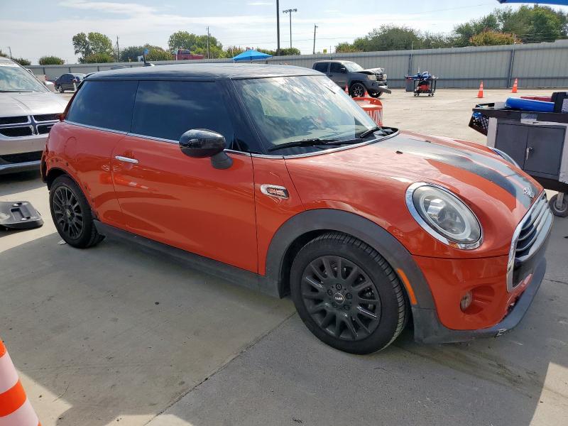 WMWXR3C08L2L98629 - 2020 MINI COOPER ORANGE photo 4